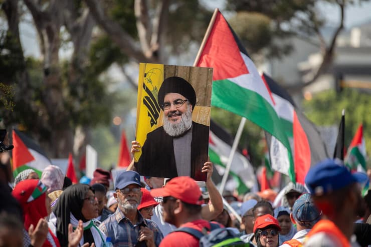 הפגנה פרו-פלסטינית לקראת ציון שנה למלחמה ב דרום אפריקה