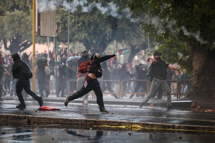 הפגנה פרו-פלסטינית לקראת ציון שנה למלחמה ב רומא איטליה