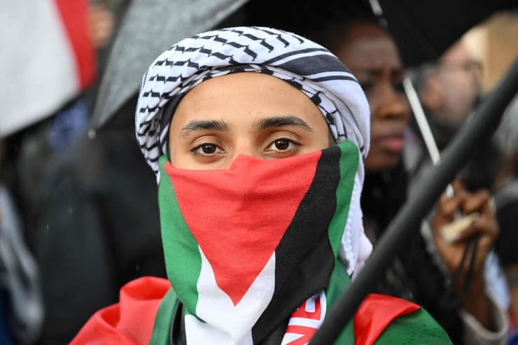 הפגנה פרו-פלסטינית לקראת ציון שנה למלחמה ב רומא איטליה