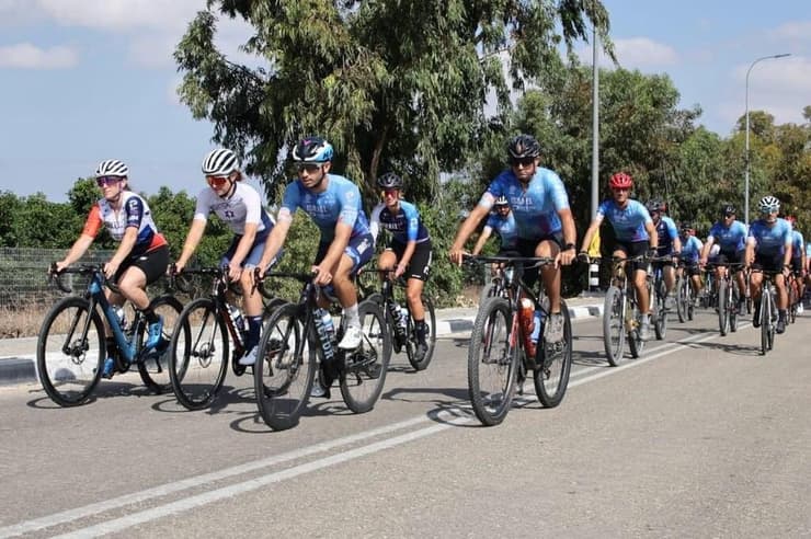רוכבי אופניים לזכר קורבנות ה-7 באוקטובר