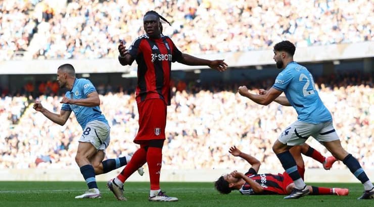 מתאו קובאצ'יץ' רץ לחגוג (רויטרס) מתאו קובאצ'יץ' רץ לחגוג