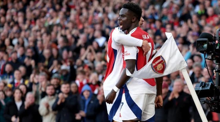 בוקאיו סאקה בטירוף (רויטרס) בוקאיו סאקה בטירוף