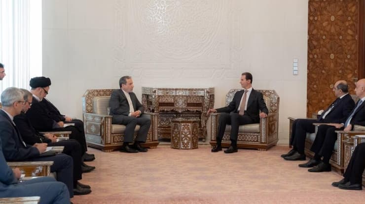 עראקצ'י בדמשק עם בשאר אסד, לפני כשבוע וחצי פגישה של עבאס עראקצ'י ובשאר אל-אסד בדמשק, סוריה