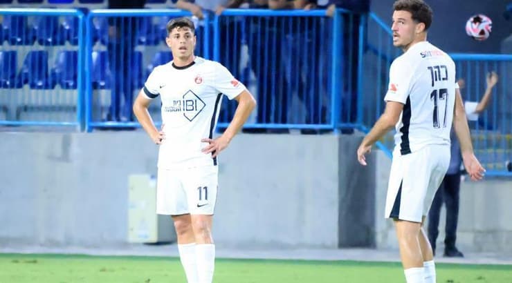 שחקני הפועל תל אביב מאוכזבים (חג'אג' רחאל) שחקני הפועל תל אביב מאוכזבים