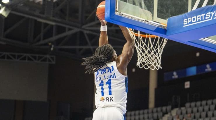 ג'ימי קלארק מטביע (רועי כפיר) ג'ימי קלארק מטביע