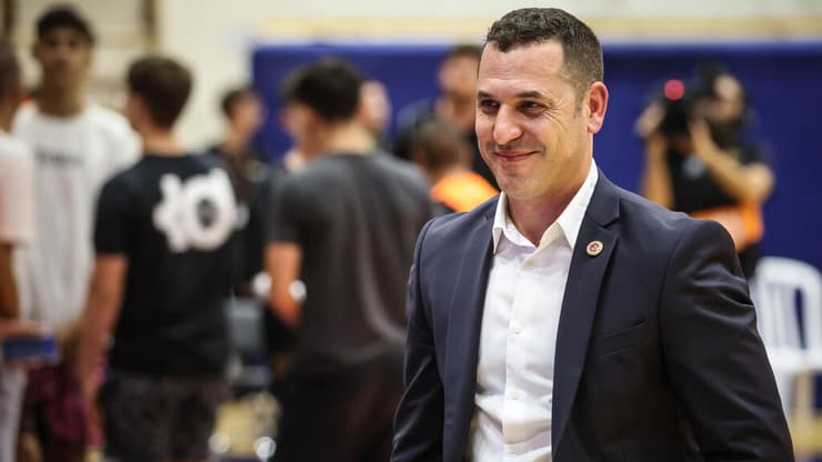 מאמן הפועל ירושלים יונתן אלון