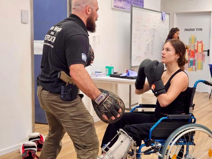 שגיא דובב מאמן את מיה רגב ששבה מהשבי