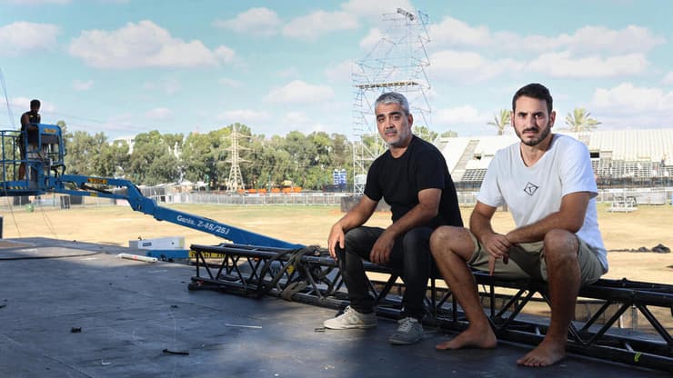 הטקס יתקיים באופן מצומצם. "רצינו לערוך את הטקס בעוטף, אך לא רצינו להיות תחת הגבלות התקהלות" (צילום: דנה קופל) את יונתן שמריז ושיראל חוגג בפארק הירקון