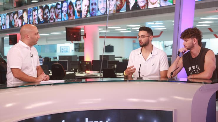 פאנל ריאיון אולפן ynet ינקו מימין: יונתן פסח, יהונתן בן שבת