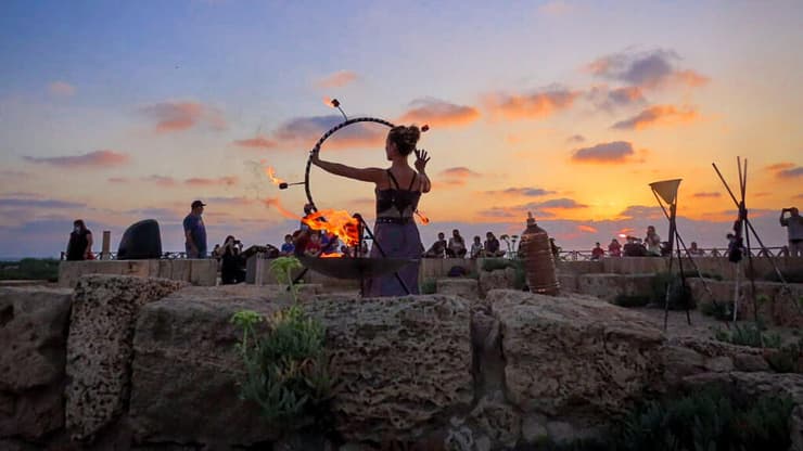 נושמים תרבות בגן הלאומי קיסריה 