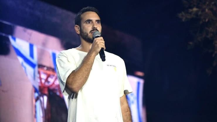 יונתן שמריז בטקס הזיכרון הלאומי