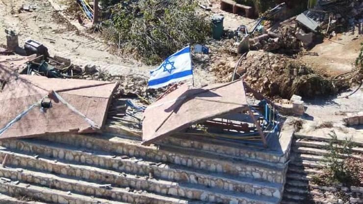 דגל ישראל במארון א-ראס