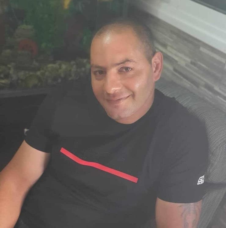 שאדי נסר בשנות ה 30 לחייו נורה למוות בעיר טירה על ידי אלמונים
