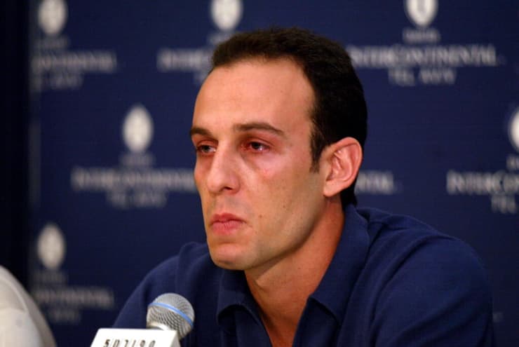 עודד קטש פרישה