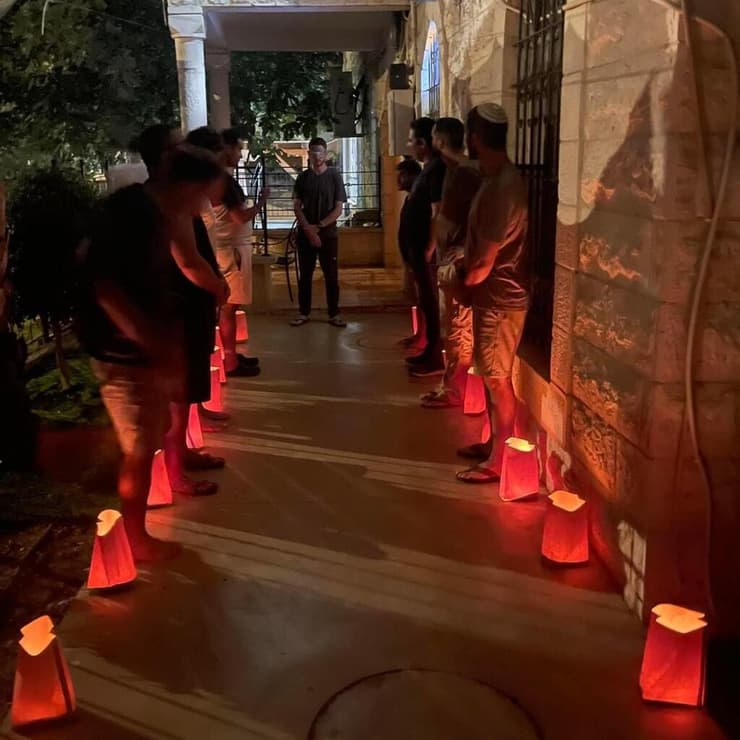 בסדנה