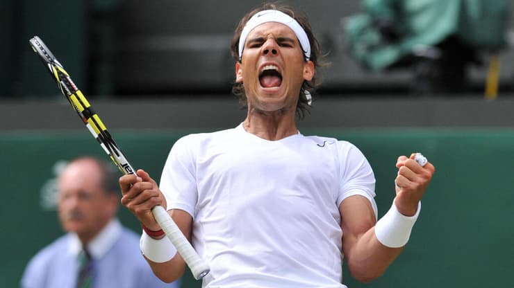 נדאל חוגג "לה דסימה" ברולאן גארוס ב-2017