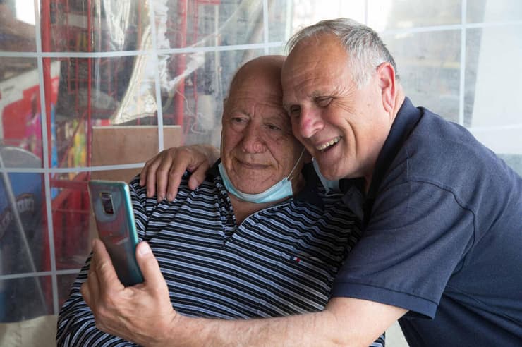 צביקה (מימין) ומוסא. "יש בינינו כימיה מיוחדת"    