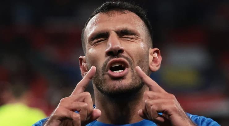 איוונגלוס פאבלידיס מאושר