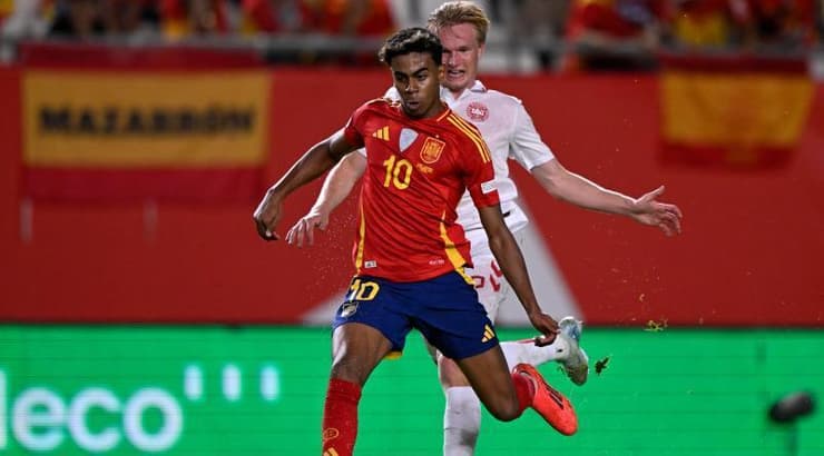 לאמין ימאל מחטיא ממצב גדול