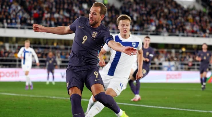 הארי קיין מול רוברט איבנוב (רויטרס) הארי קיין מול רוברט איבנוב