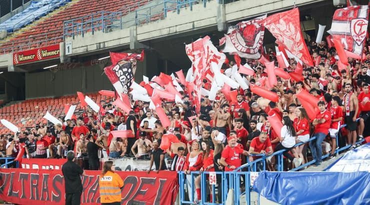 אוהדי הפועל תל אביב (שחר גרוס) אוהדי הפועל תל אביב