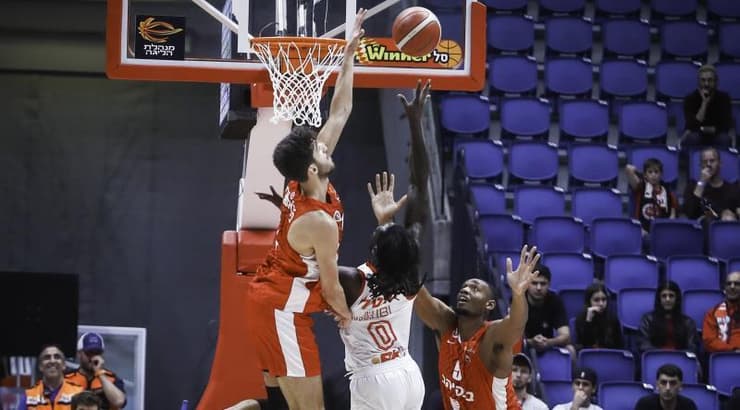 גבי צ'אצ'אשווילי עולה גבוה