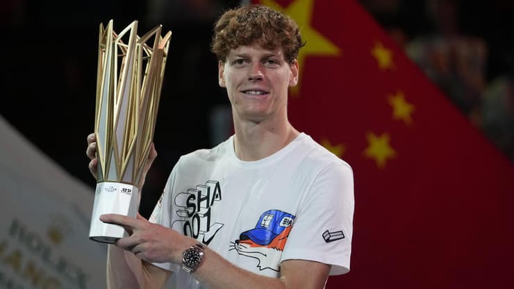 הטניסאי האיטלקי יאניק סינר