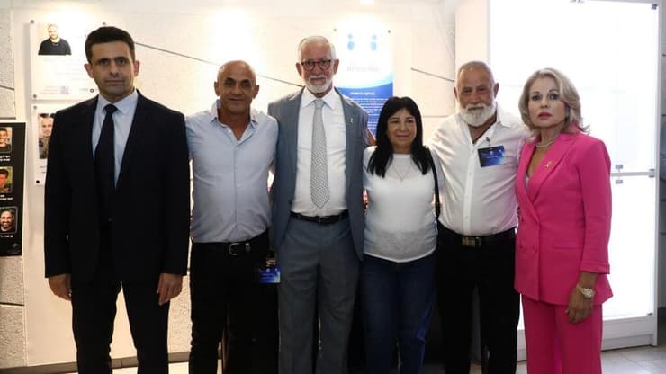 עפרה אלול, אליהו ומזל טהר, חיים טייב, אילן חממיו ורון שפירא (צילום: סיון פרג') עפרה אלול, אליהו ומזל טהר, חיים טייב, אילן חממיו ורון שפירא