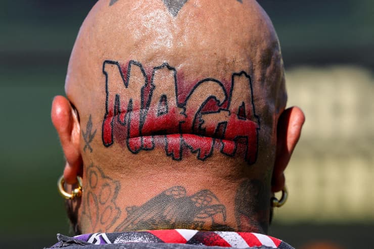 נשיא ארה"ב לשעבר דונלד טראמפ עצרת בחירות קליפורניה קואצ'לה