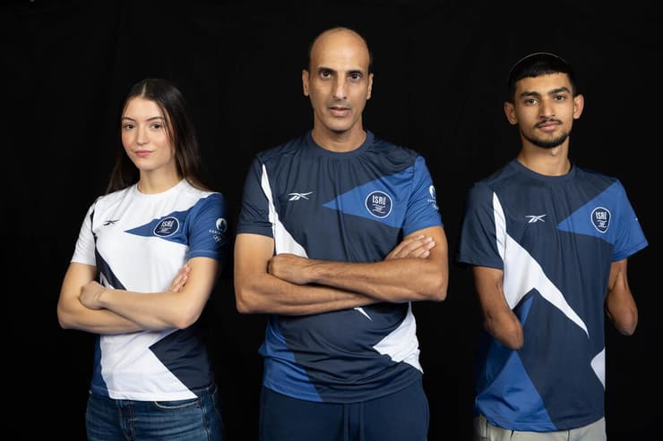 שרעבי (במרכז) לצד אסף יסעור ואבישג סמברג (צילום: עוז מועלם) שרעבי