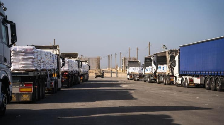  תיעוד מהעברת הסיוע ההומניטרי לצפון הרצועה דרך מעבר 'ארז מערב