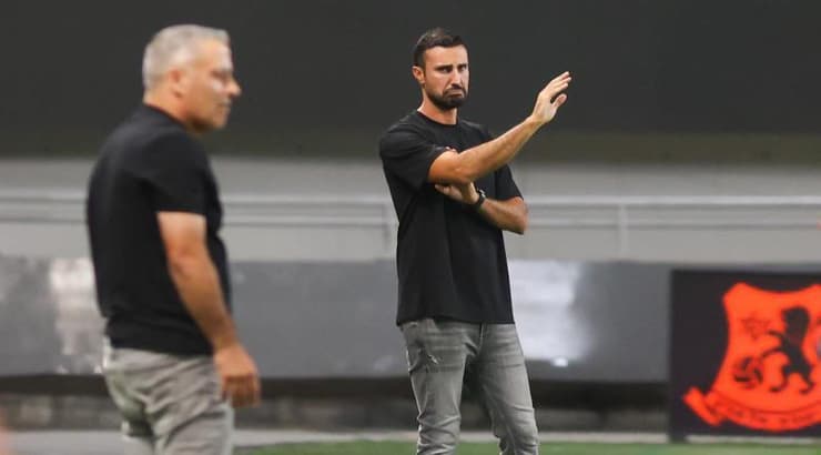 דוד מרטן (שחר גרוס) דוד מרטן