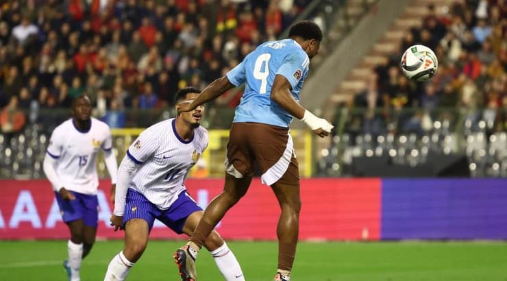 לואיס אופנדה נוגח