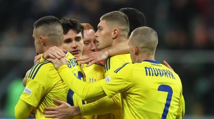שחקני נבחרת אוקראינה חוגגים