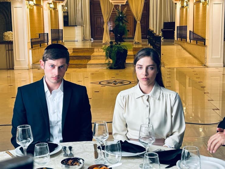 ''מרגיש בר מזל על התפקידים שקיבלתי'' מתוך ''בחורים טובים 2" (באדיבות סרטי יונייטד קינג, צילום: ארז תדמור) מתוך "בחורים טובים 2"