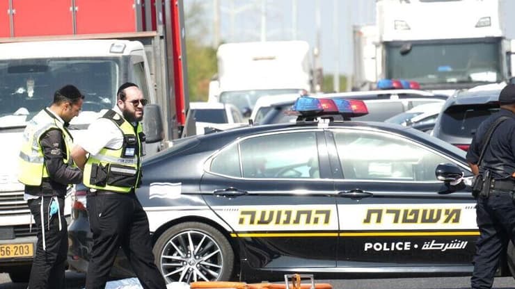 זירת הפיגוע בכביש 4 בין מחלף יבנה לאשדוד