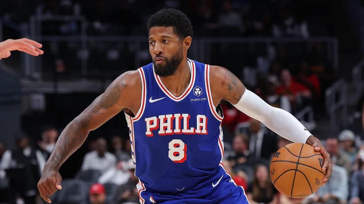 יפספס את פתיחת העונה ב-NBA? פול ג'ורג' (Kevin C. Cox / AFP) שחקן פילדלפיה סיקסרס פול ג'ורג'