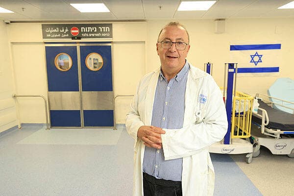 פרופ' בוריס קסל, מנהל האגף הכירורגי בהלל יפה