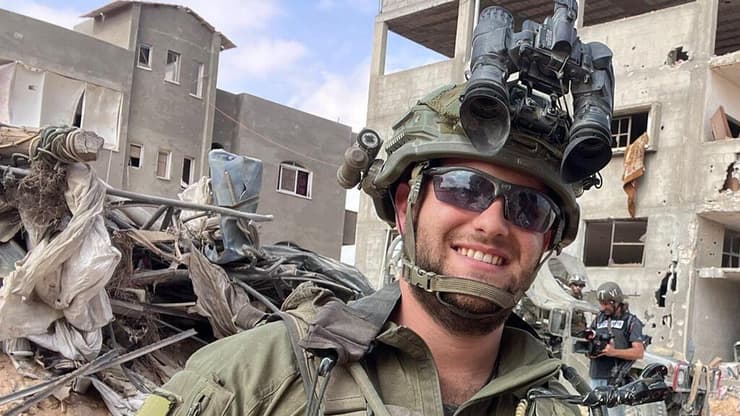 דובי איכנולד עם רס"ן טל קליחובסקי, הסמג"ד שמלווה את המג"ד מתחילת התמרון באוקטובר 2023