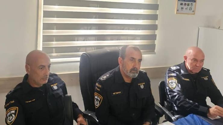 מפכ"ל המשטרה לוי בהערכת מצב במחוז מרכז המפכ״ל בהערכת מצב במחוז מרכז