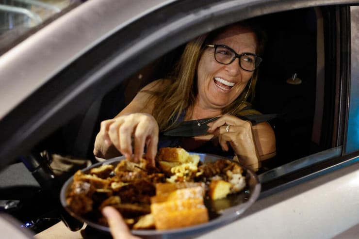 חוגגים חיסול בשדרות