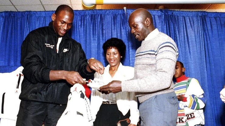 מייקל ג'ורדן עם אביו ג'יימס ב-1989