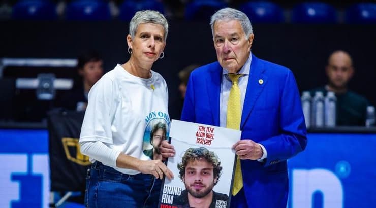 שמעון מזרחי ואביבית בר אילן (באדיבות מכבי תל אביב) שמעון מזרחי ואביבית בר אילן