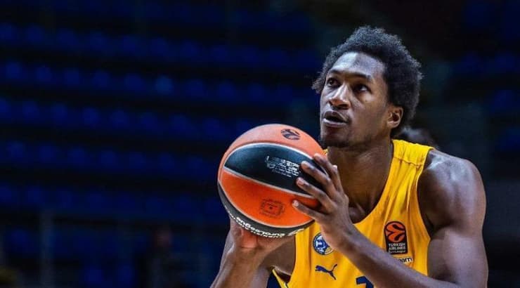 אלפא קאבה (ג'ורג'יה קוסטיץ') אלפא קאבה