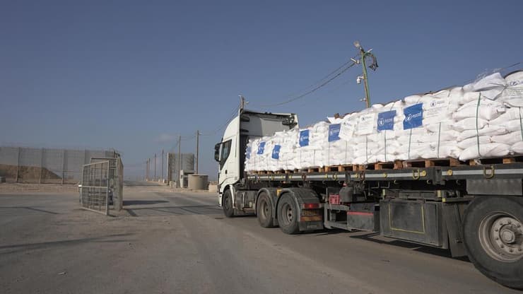 תיעוד מהעברת סיוע הומניטרי לצפון הרצועה מטעם הקהילה הבינלאומית