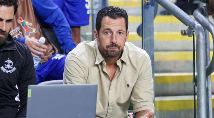 עומר פרץ (שחר גרוס) עומר פרץ