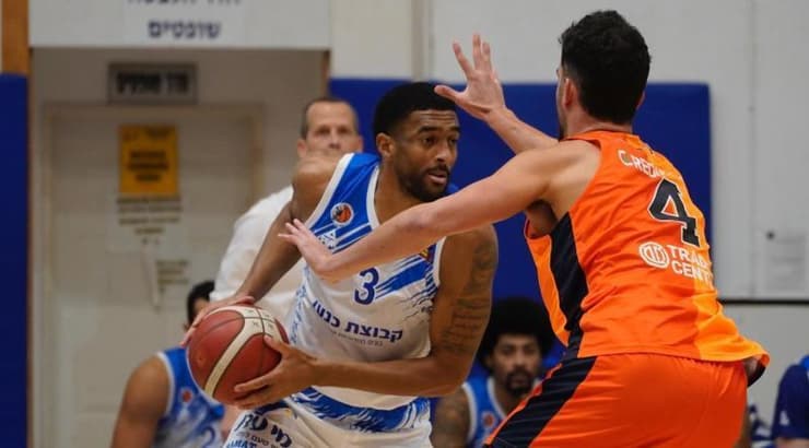 אמין סטיבנס (אחר) אמין סטיבנס