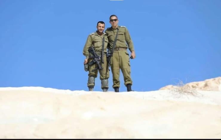 אחסאן דקסה וסלמאן חבקה (ללא קרדיט) אחסאן דקסה וסלמאן חבקה