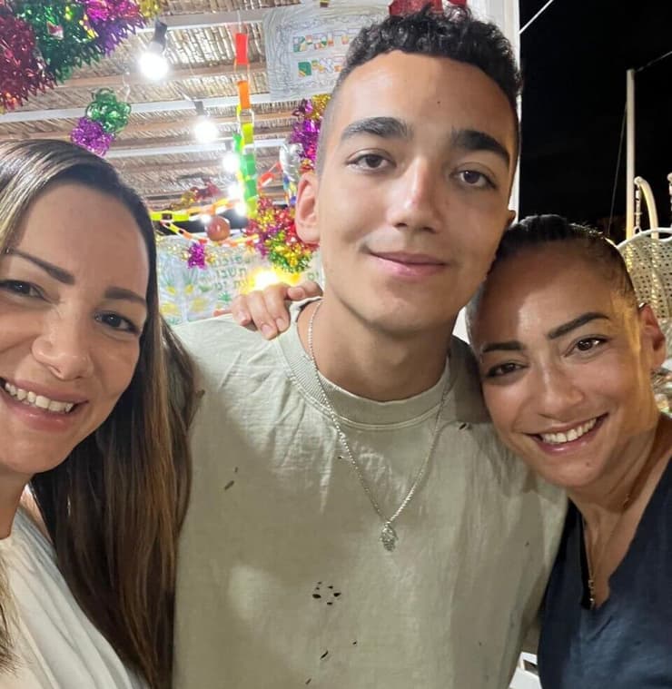 עידן אלכסנדר בחג בשנה שעברה