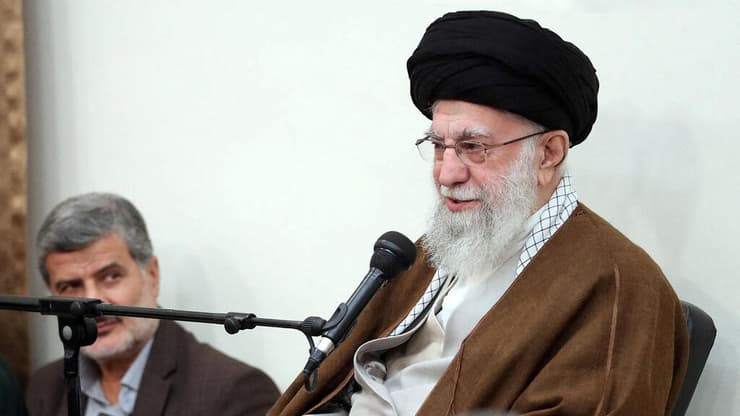 עלי חמינאי (צילום: Office of the Iranian Supreme Leader/WANA (West Asia News Agency)/Handout via REUTERS) עלי חמינאי